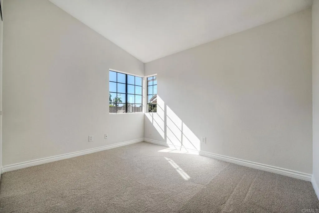https://cdn.realtyfeed.com/cdn/127/306677519/c3aacf788f9e6d3efa2937136d500de4.webp