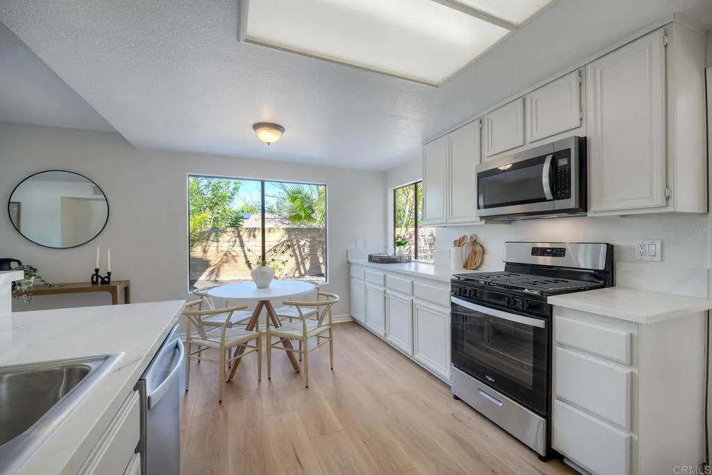 https://cdn.realtyfeed.com/cdn/127/306677519/db4ace74d23dc6490db1a547e8fc7075.webp