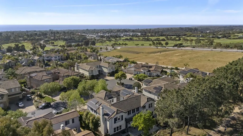 https://cdn.realtyfeed.com/cdn/127/306677543/394fa38d53e5a553e05e2095aeb89320.webp