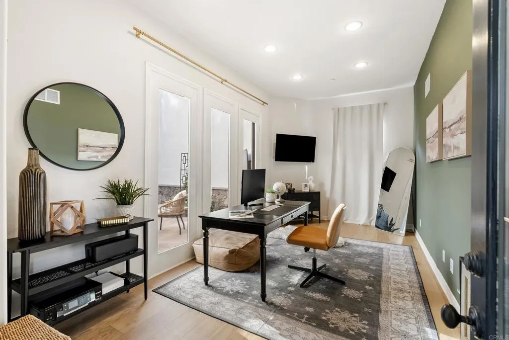 https://cdn.realtyfeed.com/cdn/127/306677543/4eb77aad79612686c5dc7f4ddde18ef0.webp