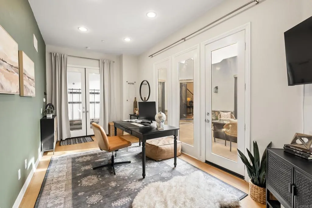 https://cdn.realtyfeed.com/cdn/127/306677543/978a9d8fa791e58e7db3232301a3eed7.webp