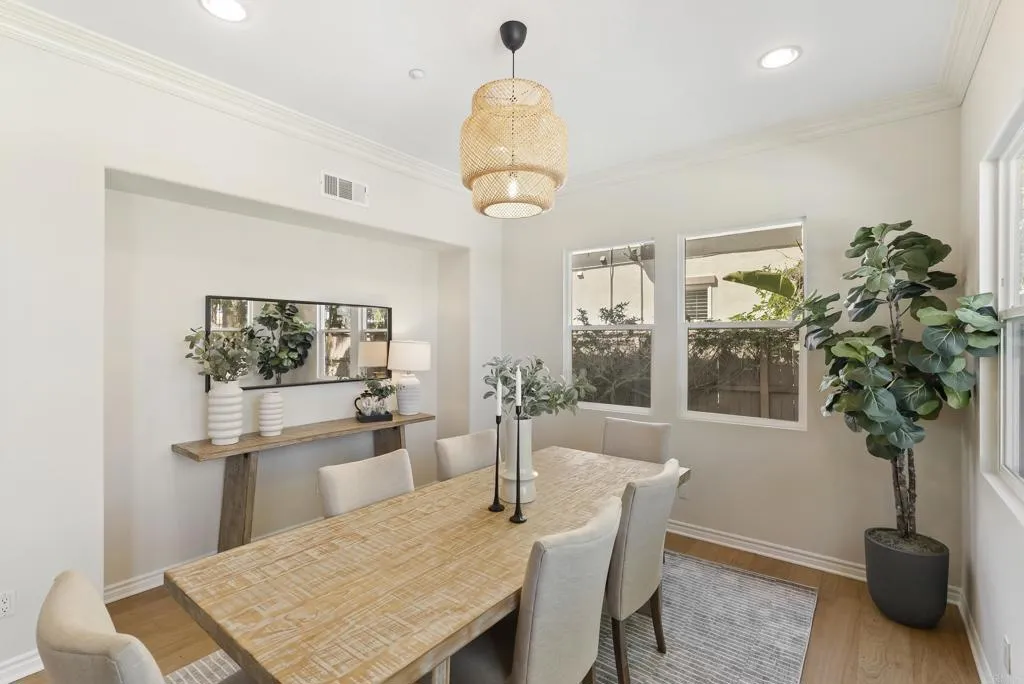 https://cdn.realtyfeed.com/cdn/127/306677543/fe6d3571634adfe303359709dc1fc23f.webp