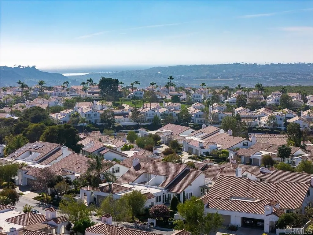 https://cdn.realtyfeed.com/cdn/127/306677545/2ddfb7330a456d110c3b86bbc05a53fd.webp