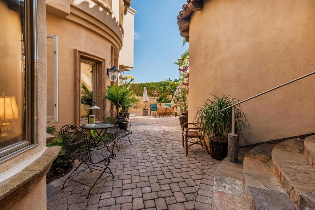 7104 Aviara Drive, Carlsbad, CA, 92011