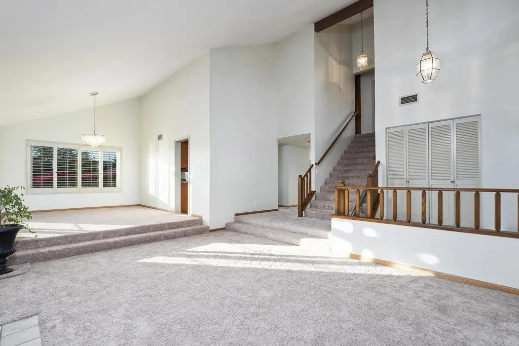 9802 LYNCAROL DR, La Mesa, CA, 91941