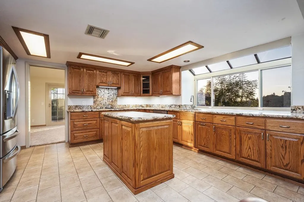 9802 LYNCAROL DR, La Mesa, CA, 91941