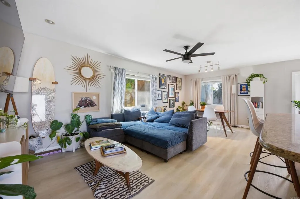 https://cdn.realtyfeed.com/cdn/127/306677603/1a0f2a49143d3b9803379d6b2c4119c4.webp