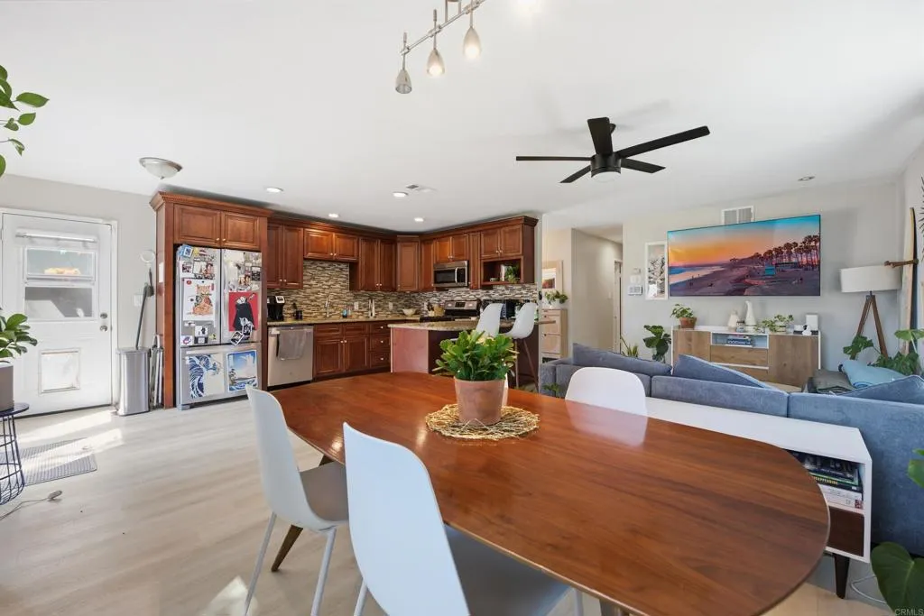 https://cdn.realtyfeed.com/cdn/127/306677603/23427207bb26313b68f1479679133948.webp
