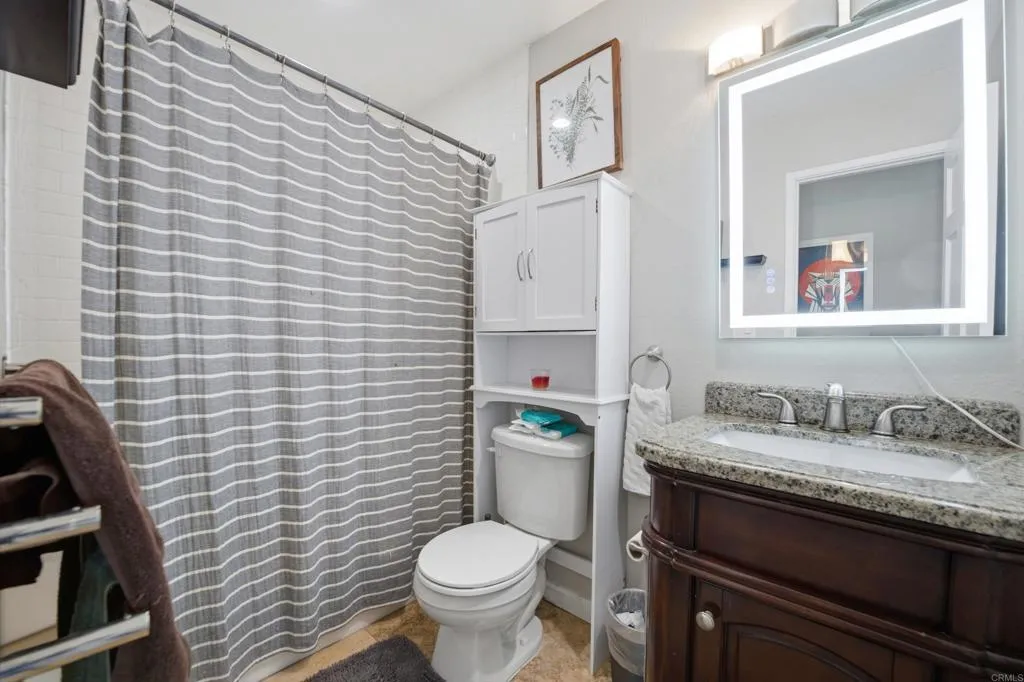https://cdn.realtyfeed.com/cdn/127/306677603/fb42a234fbe8c5881d97292448b188a2.webp