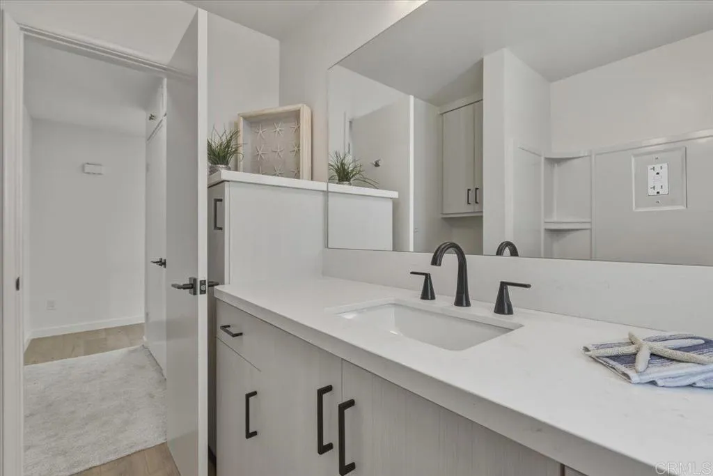 https://cdn.realtyfeed.com/cdn/127/306677681/6be0ebe7994fe3b69a6393a498a1979e.webp
