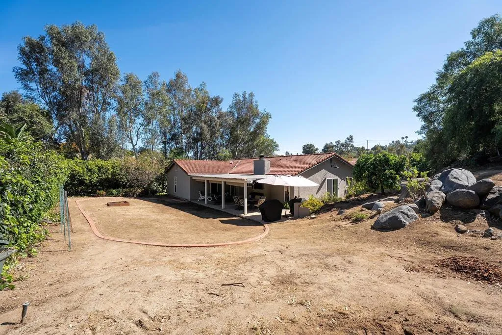 https://cdn.realtyfeed.com/cdn/127/306677692/546d22204f16311d49766a3f7b174147.webp