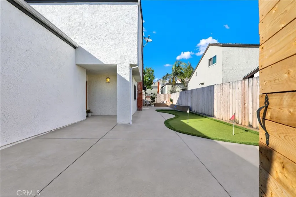 https://cdn.realtyfeed.com/cdn/127/306677794/1d1b619fbbb9dac308bc387321388c66.webp