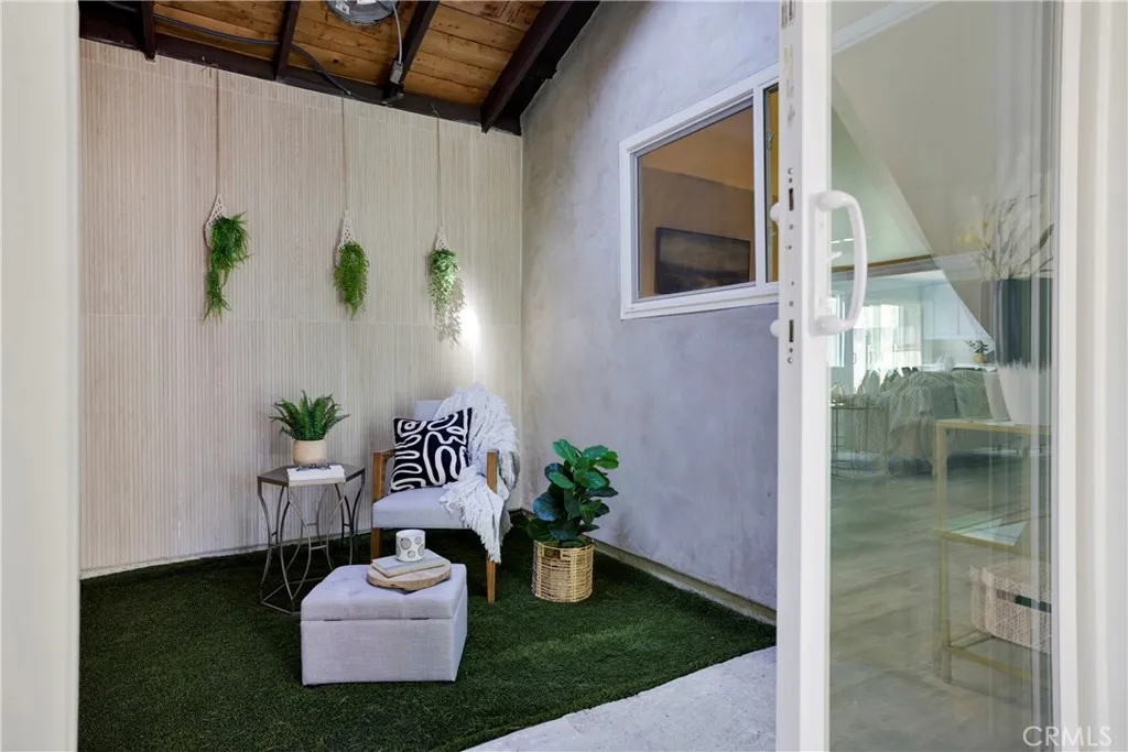 https://cdn.realtyfeed.com/cdn/127/306677794/4c2bdfc30f21f448f2280adfd15b6dc7.webp