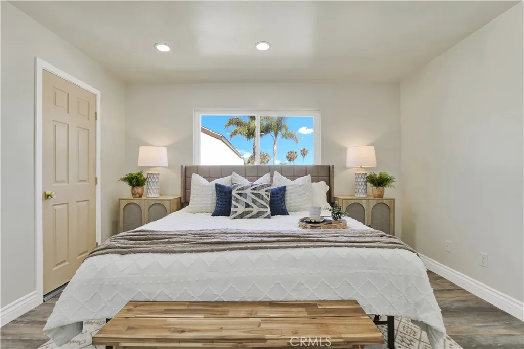 https://cdn.realtyfeed.com/cdn/127/306677794/8116cffc531c11d51fe6dd9efcb570c2.webp