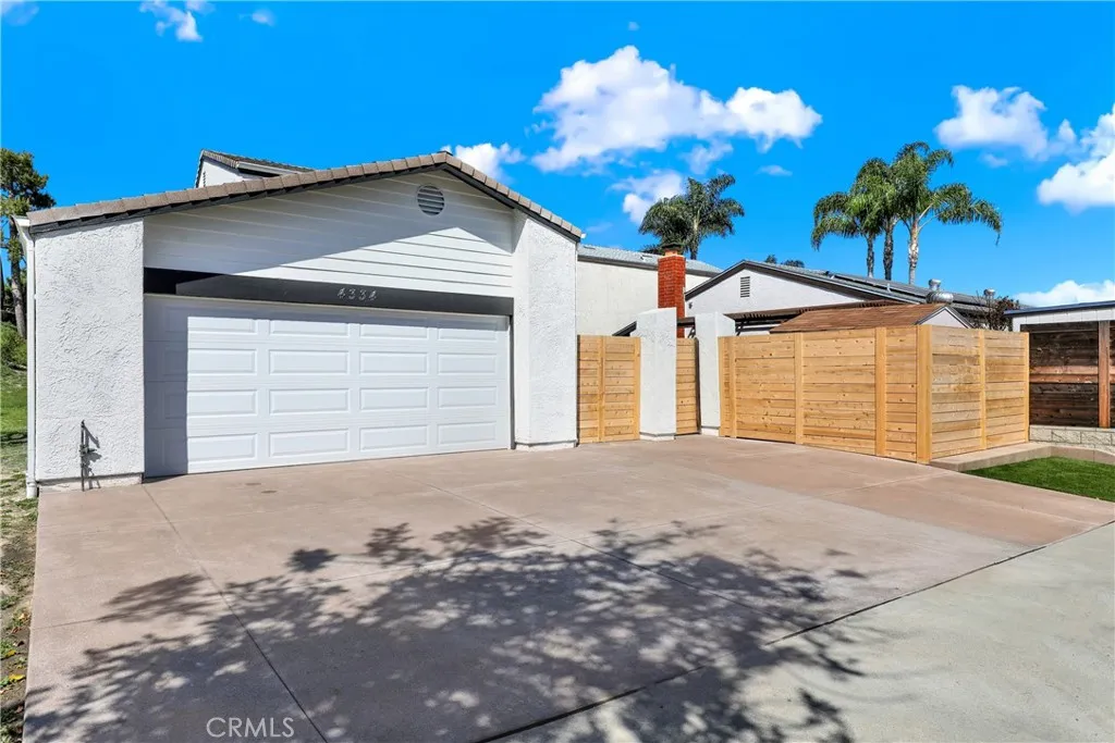 https://cdn.realtyfeed.com/cdn/127/306677794/8bf485f5401b7c45e2d2af36218abfa5.webp