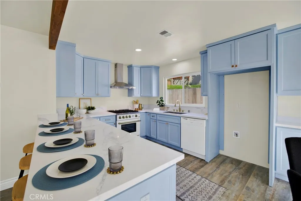 https://cdn.realtyfeed.com/cdn/127/306677794/9875b62223cb69ffd9ab0c191b1ebd22.webp