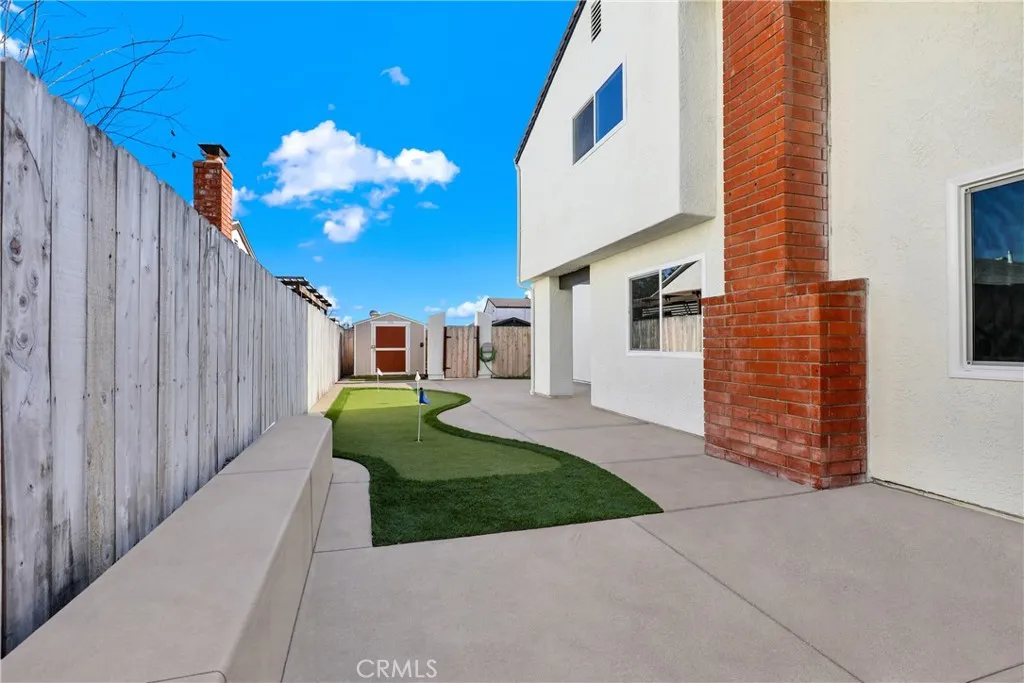 https://cdn.realtyfeed.com/cdn/127/306677794/c6d587778c5124eb02ad647d55653ce7.webp
