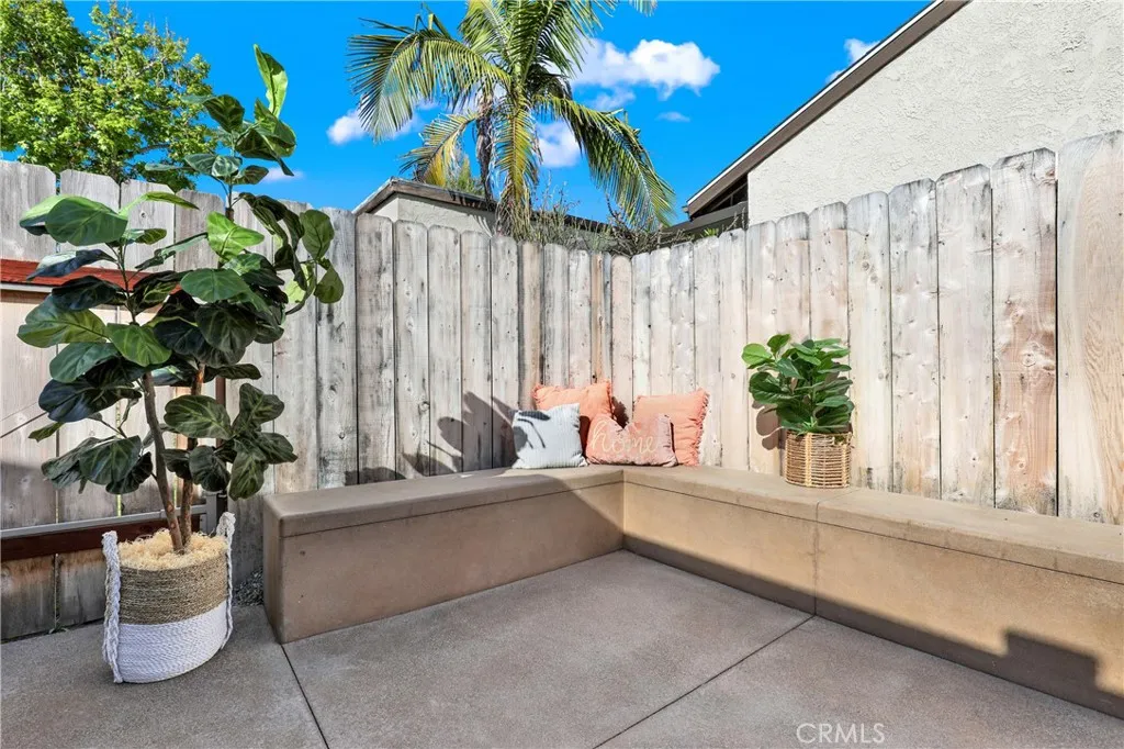 https://cdn.realtyfeed.com/cdn/127/306677794/dc197f8228a75cd201fb46bb78c8e55e.webp