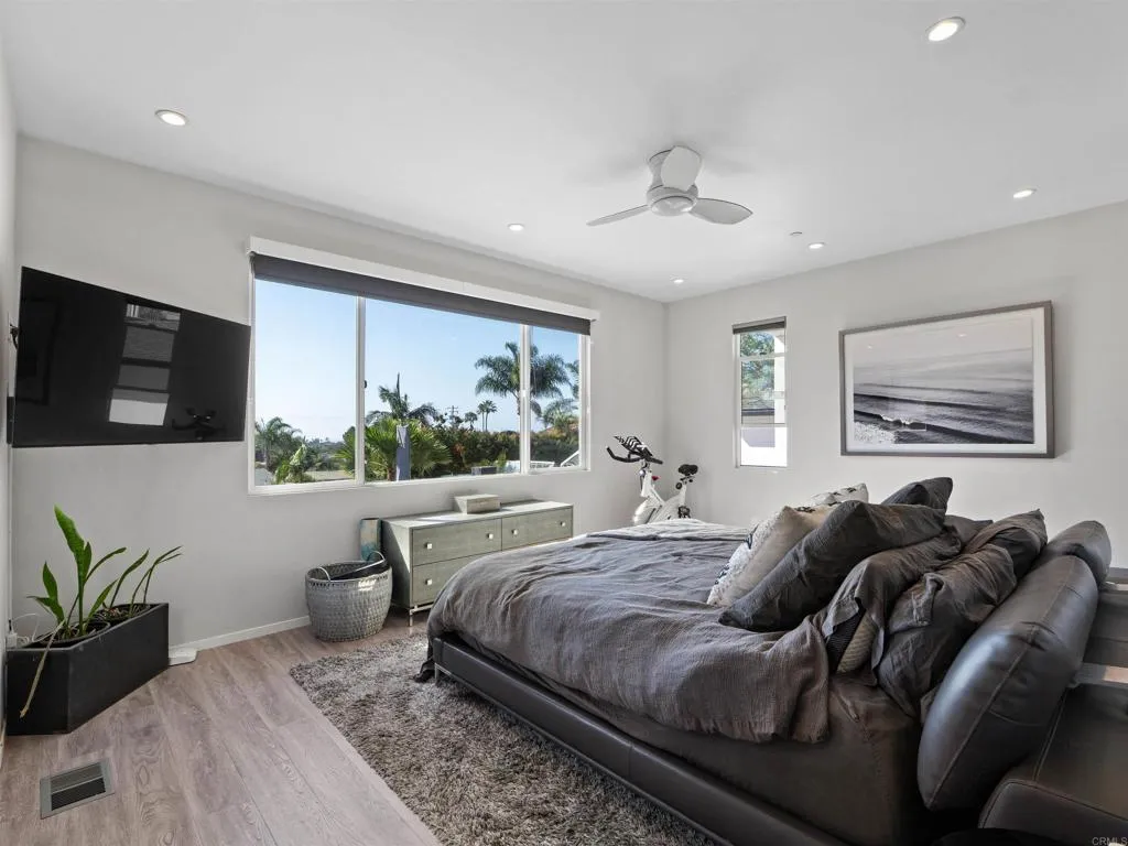 https://cdn.realtyfeed.com/cdn/127/306677815/246dbb6641f8562afc5b44998f835631.webp