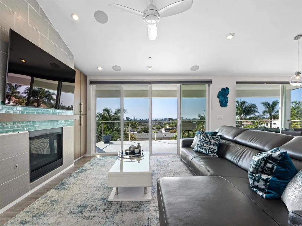 https://cdn.realtyfeed.com/cdn/127/306677815/3bd62532500ce293c978eee7518b89dd.webp