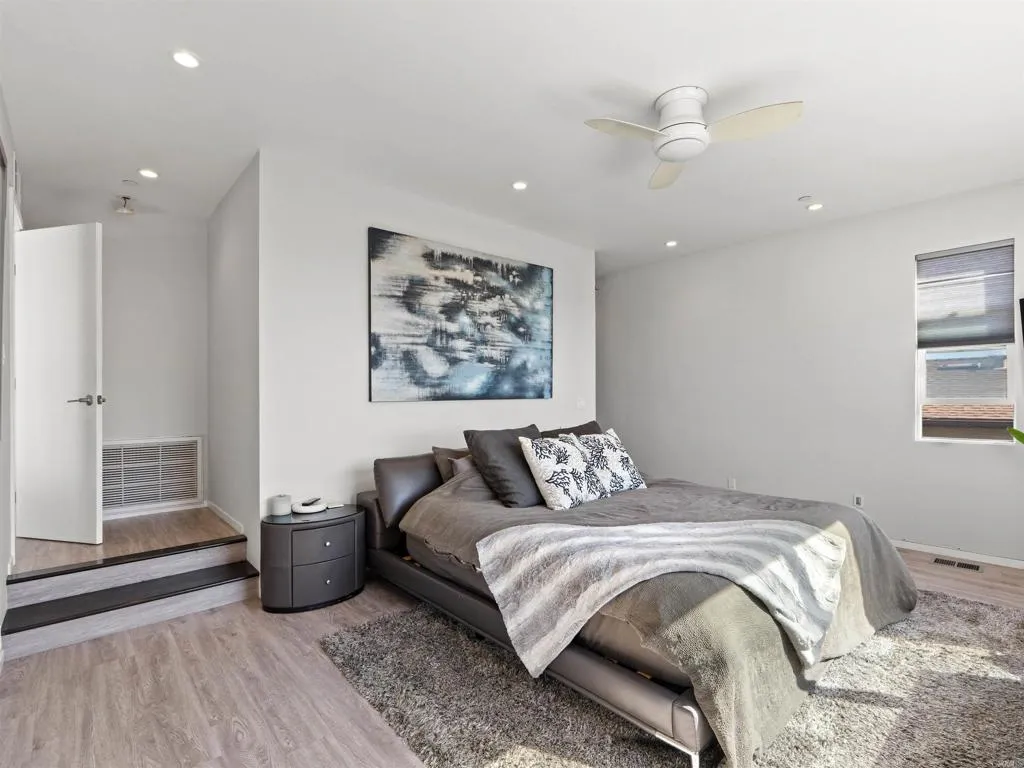 https://cdn.realtyfeed.com/cdn/127/306677815/439b089e009bbe68516bfdb91beb883a.webp