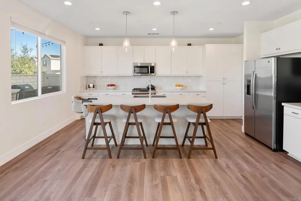 https://cdn.realtyfeed.com/cdn/127/306677817/99dc7eb51c106bc82ef90b04450246e1.webp