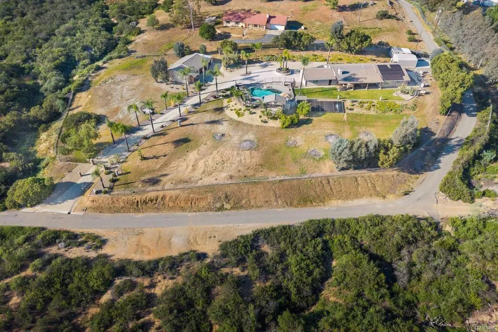https://cdn.realtyfeed.com/cdn/127/306677844/cca31e4655382e16ce1dcb12af55545f.webp