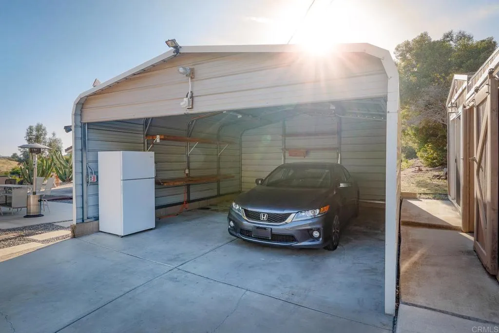 https://cdn.realtyfeed.com/cdn/127/306677844/f70f0dbdf24f7b81086cf12ef7a7b421.webp