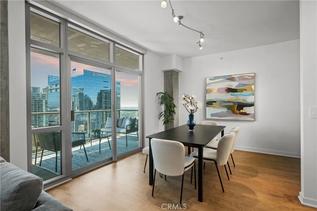 https://cdn.realtyfeed.com/cdn/127/306677852/4bd3404d1c06fad37771f66ed590cb4a.webp