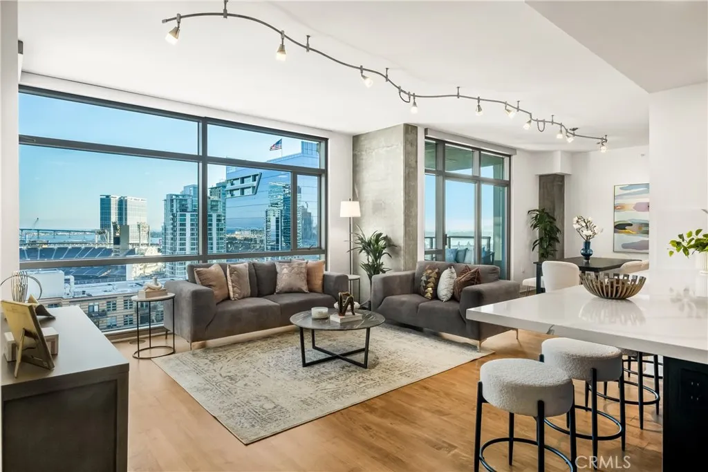 https://cdn.realtyfeed.com/cdn/127/306677852/83260675f12bb3bbea3d702f8859834a.webp