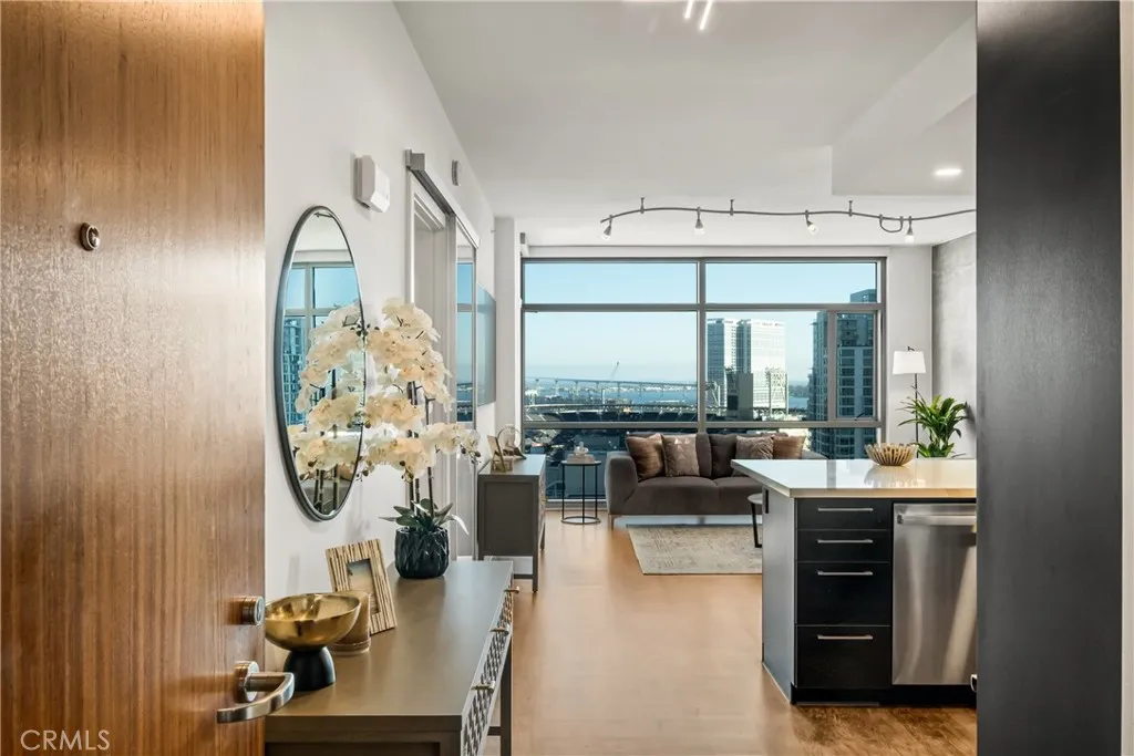 https://cdn.realtyfeed.com/cdn/127/306677852/d0e0b8945b6156d50afcea51e1a5a12e.webp