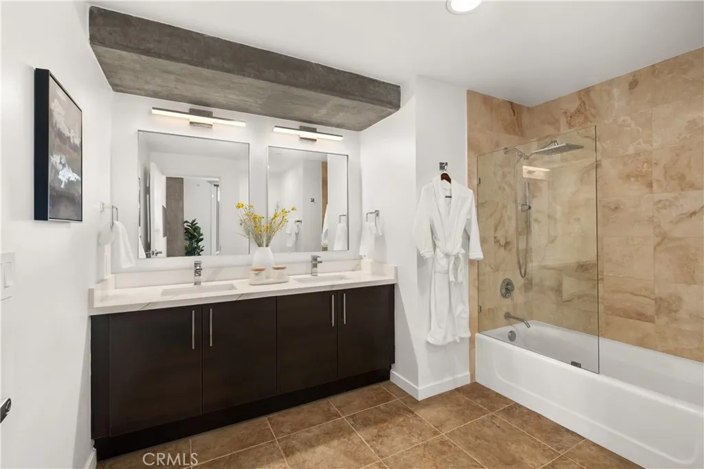 https://cdn.realtyfeed.com/cdn/127/306677852/df61294b76dfddec3c3afb9b0339a485.webp