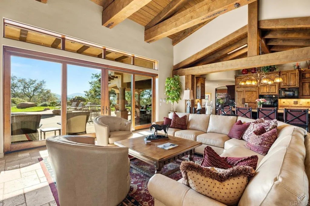 https://cdn.realtyfeed.com/cdn/127/306677865/28d4b361431d3b6646437cd85f4731d5.webp
