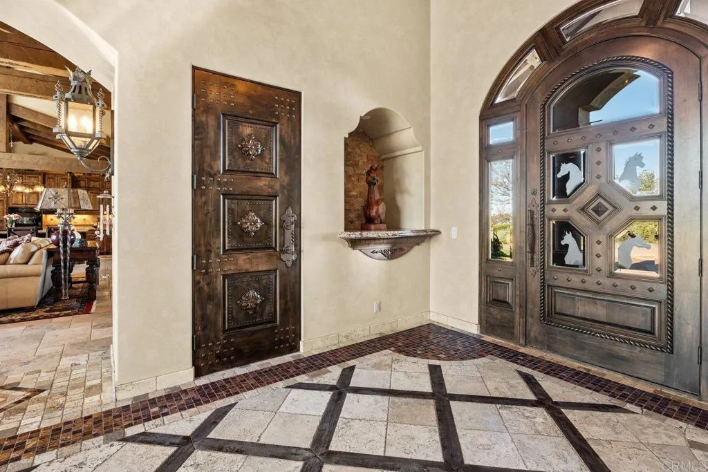 https://cdn.realtyfeed.com/cdn/127/306677865/4132b66112035081e03ed7c699d39511.webp
