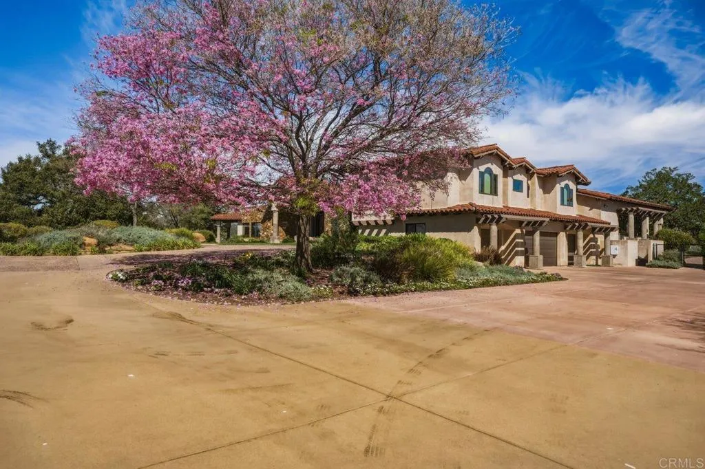 https://cdn.realtyfeed.com/cdn/127/306677865/4ab9c89a593eb25520a6c13d9cfdfebf.webp