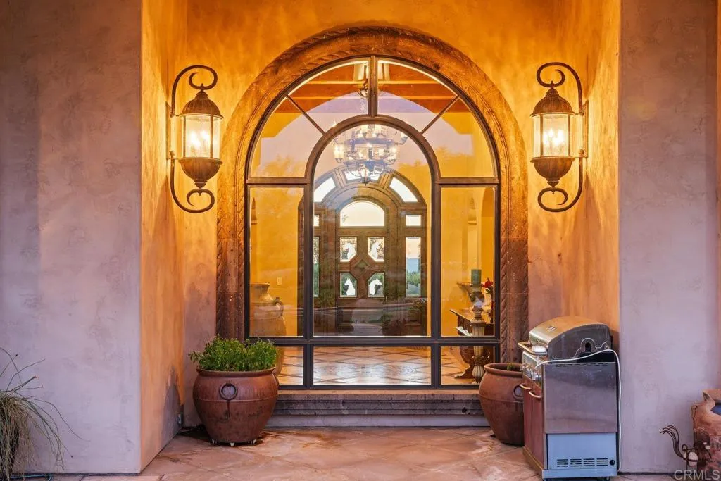 https://cdn.realtyfeed.com/cdn/127/306677865/5e9e7b9c2c42afdb5ad4d8144343ede9.webp