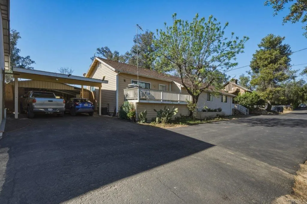 https://cdn.realtyfeed.com/cdn/127/306677865/bb51a8ae25b4943797f203c7b0ec394f.webp