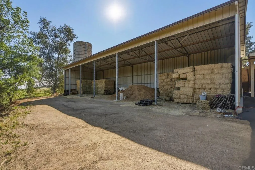 https://cdn.realtyfeed.com/cdn/127/306677865/e9207a578911a1ca379627e76670af93.webp