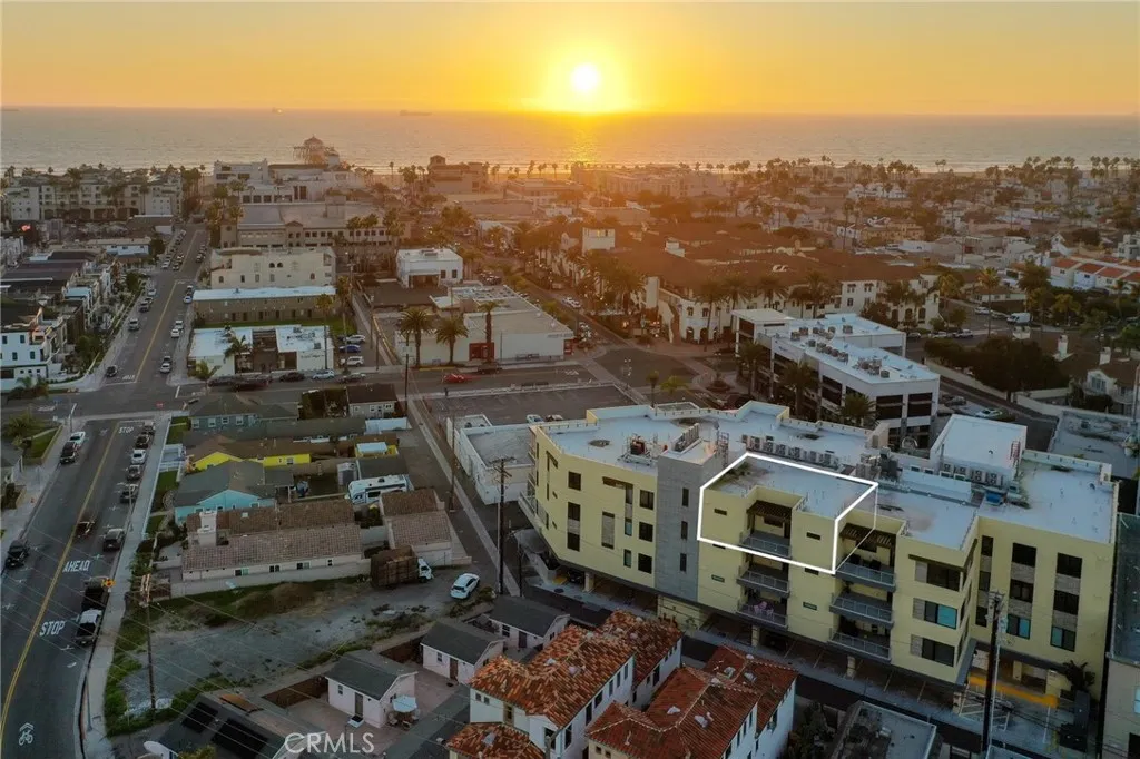 Huntington Beach, CA 92648
