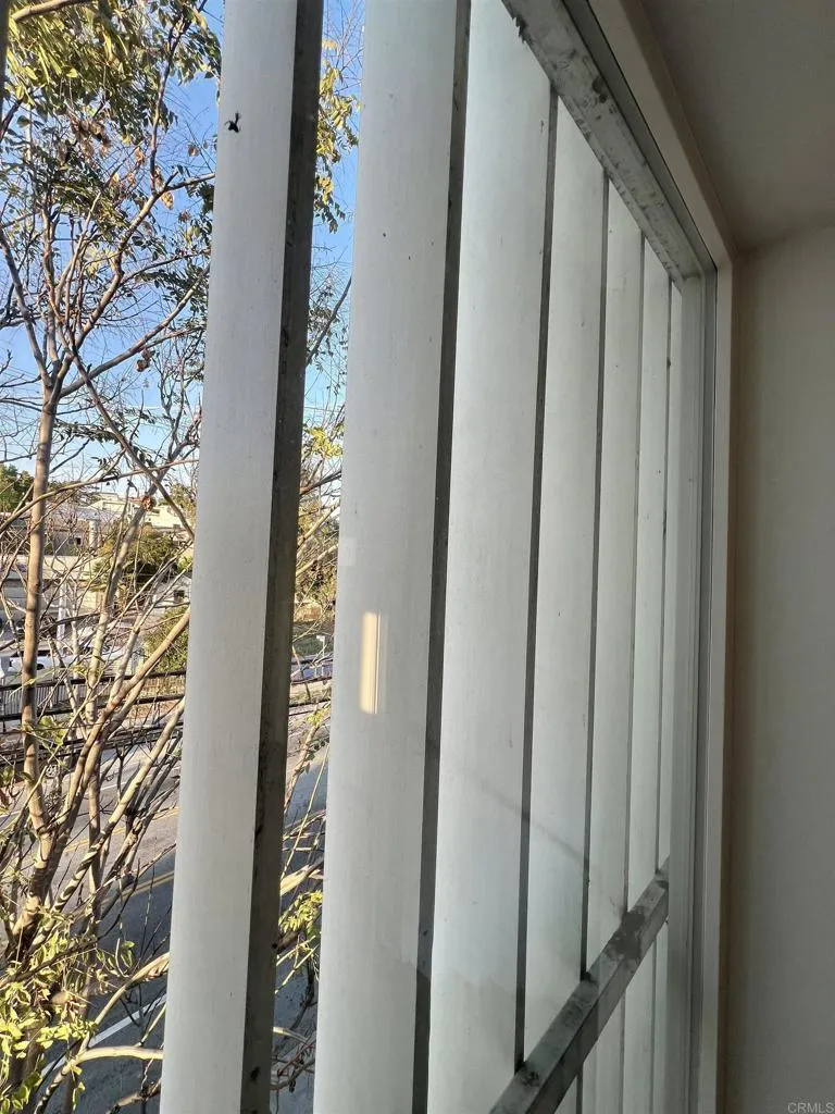 2851 Buzz Ct, Los Angeles, CA, 90039