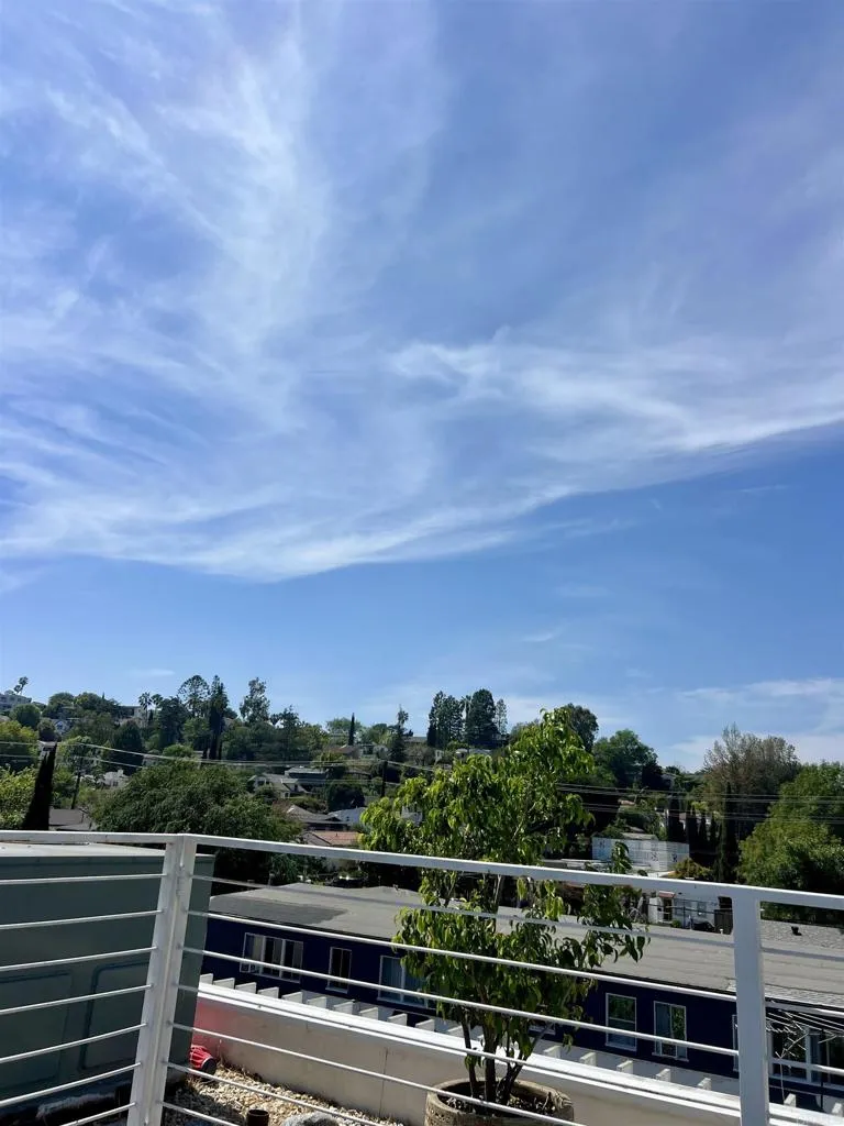 2851 Buzz Ct, Los Angeles, CA, 90039