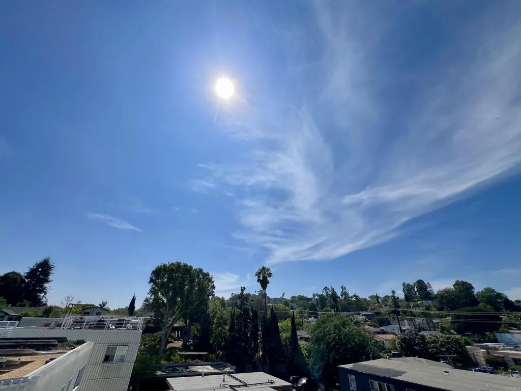 2851 Buzz Ct, Los Angeles, CA, 90039