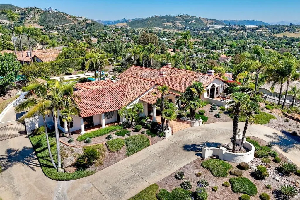 https://cdn.realtyfeed.com/cdn/127/306677969/145b74ba7406ee94933f8c6b66a7df80.webp