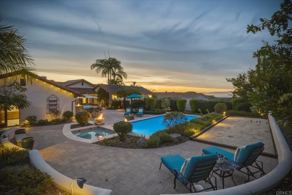 https://cdn.realtyfeed.com/cdn/127/306677969/a9bd0e7a8e5457223960106885c975ce.webp