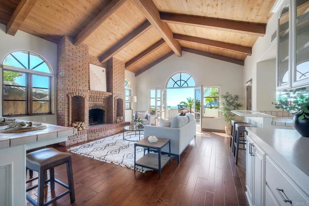 https://cdn.realtyfeed.com/cdn/127/306677969/ac6b2c8f4046490f1219f9489613840b.webp