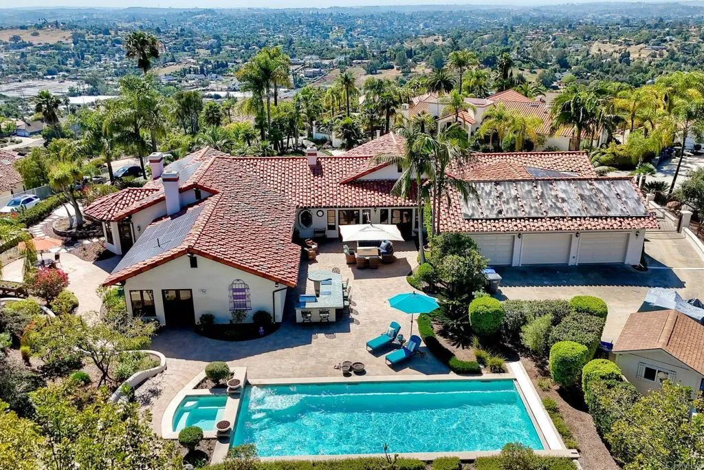 https://cdn.realtyfeed.com/cdn/127/306677969/ae4d9984903b3ca86b1916389ed5d242.webp