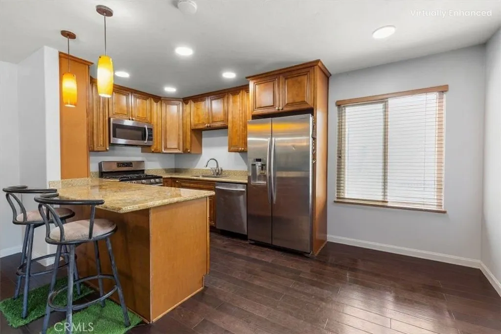 https://cdn.realtyfeed.com/cdn/127/306677971/1ac25e9a7f46717c31a3e69dc57d354c.webp