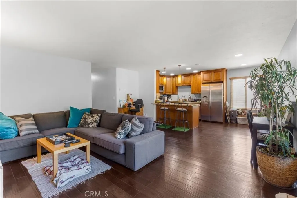 Photo #3: CV26041707 Listing: Photo #3