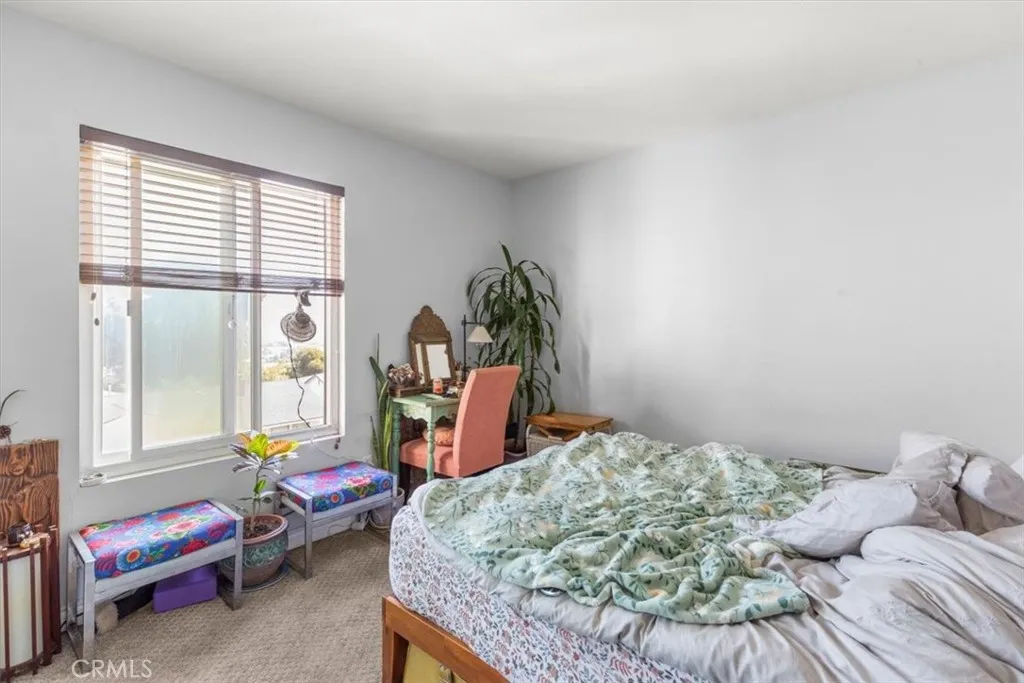 https://cdn.realtyfeed.com/cdn/127/306677971/6a3177113cde995ac58f3548c44f0fd1.webp