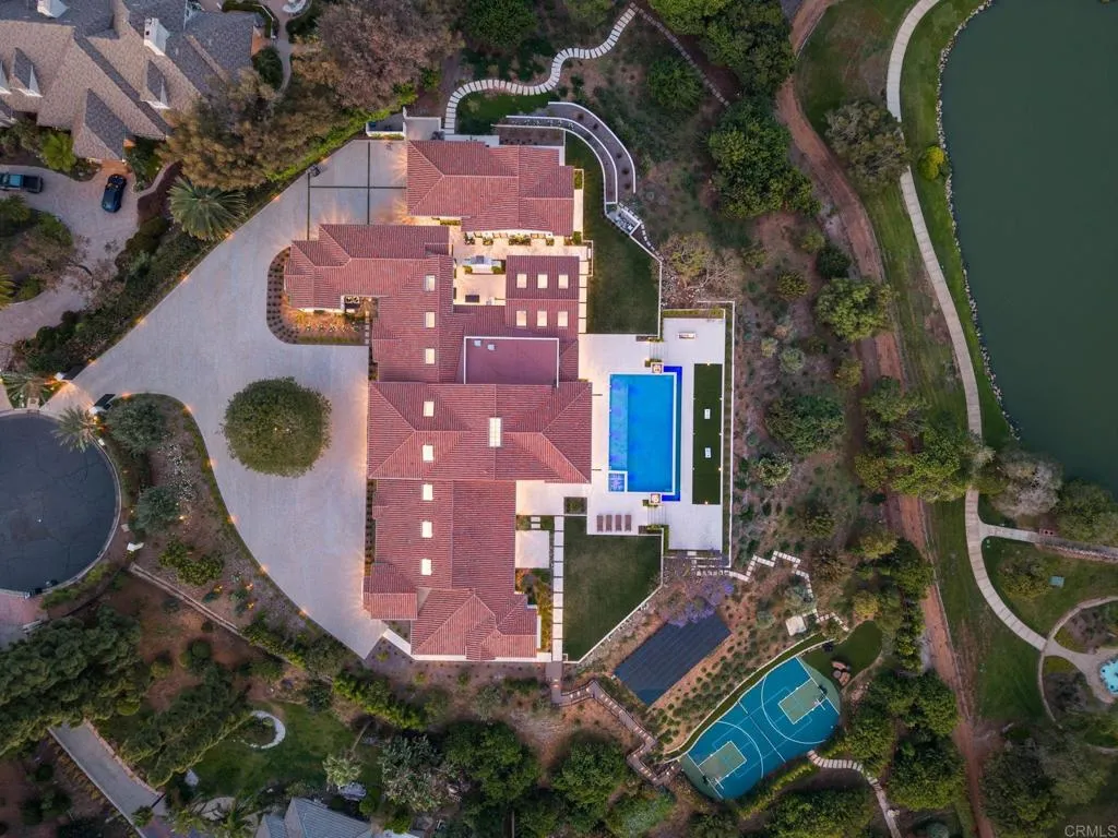 https://cdn.realtyfeed.com/cdn/127/306678053/516c6c5f4a4b81c2e8e7ff00f595f7e1.webp
